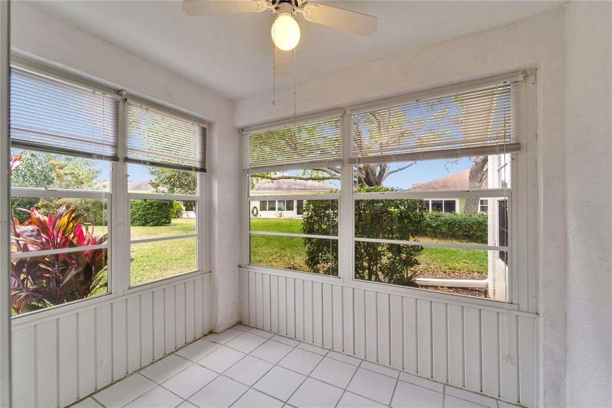 2222 MAYFIELD PALMS LANE — photo 15 of 44
