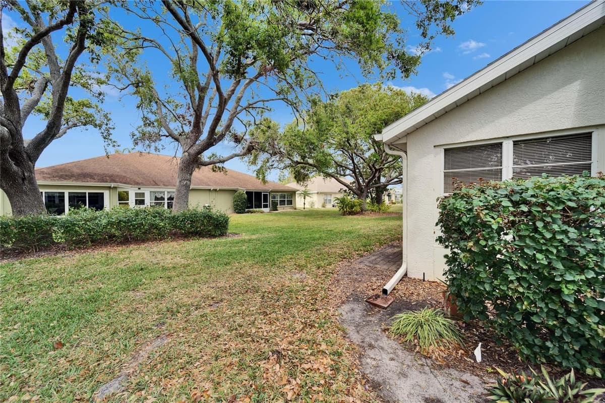 2222 MAYFIELD PALMS LANE — photo 41 of 44