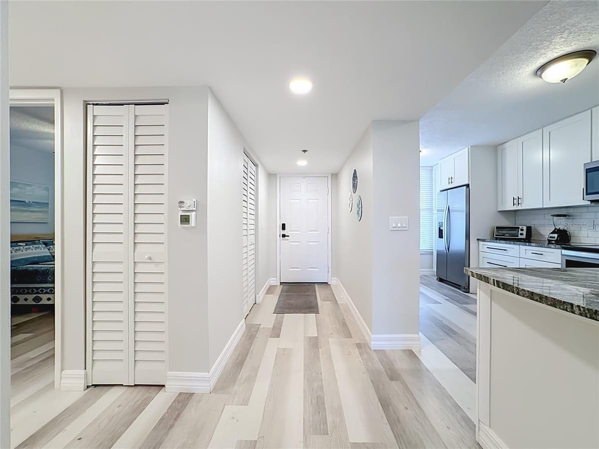 3750 PINEBROOK CIRCLE — photo 3 of 28
