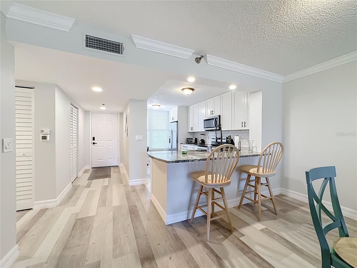 3750 PINEBROOK CIRCLE — photo 9 of 28