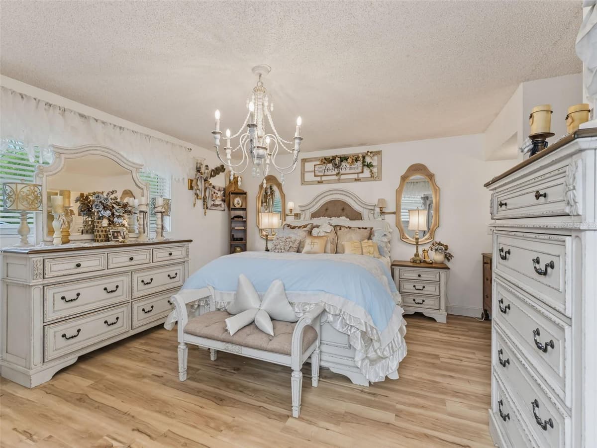 4101 GLORIA DRIVE — photo 33 of 79