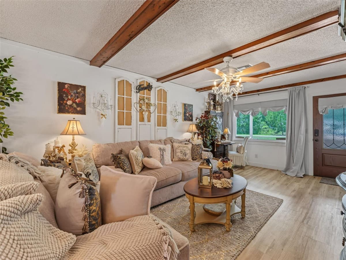 4101 GLORIA DRIVE — photo 43 of 79