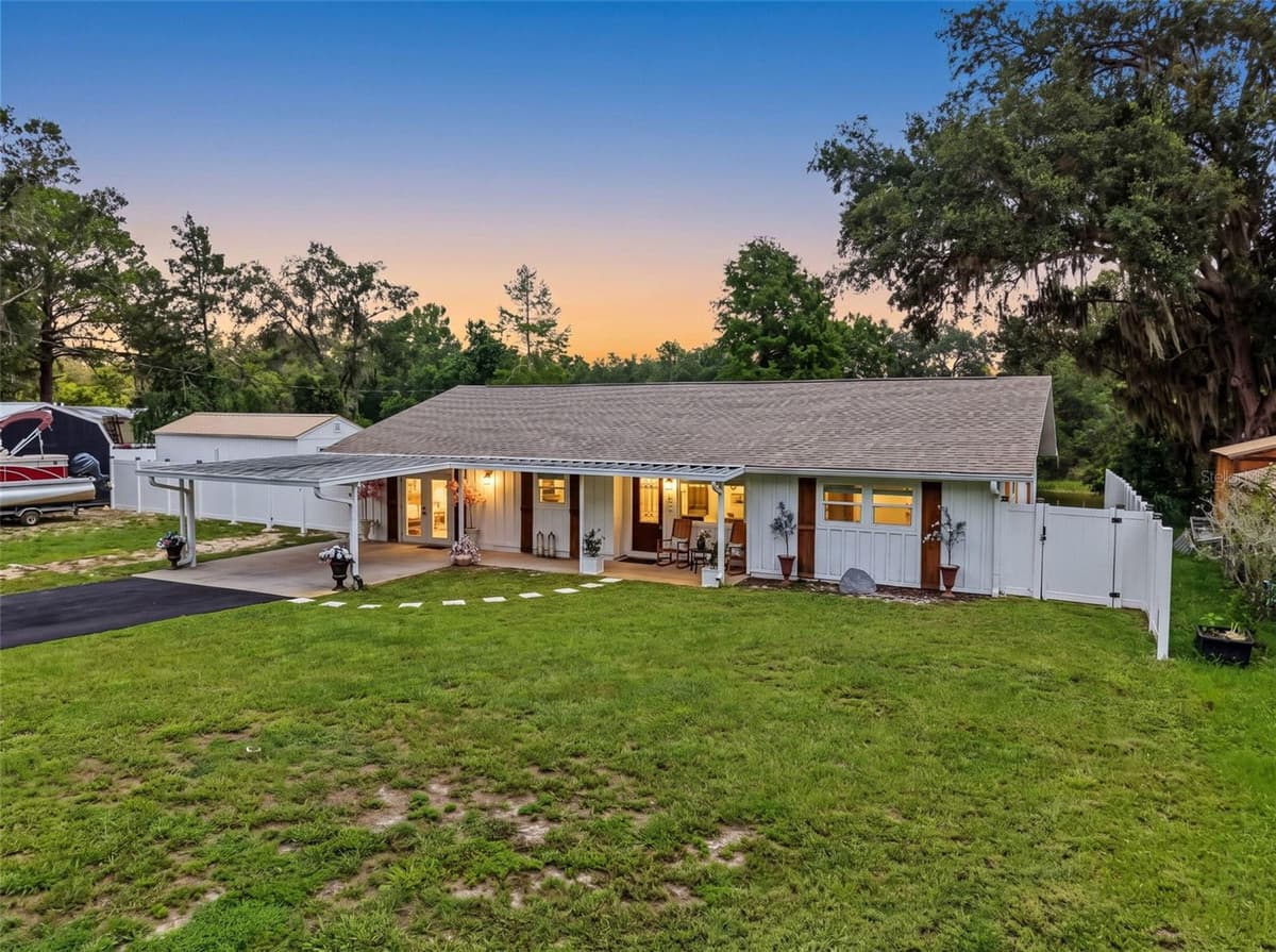 4101 GLORIA DRIVE — photo 4 of 79