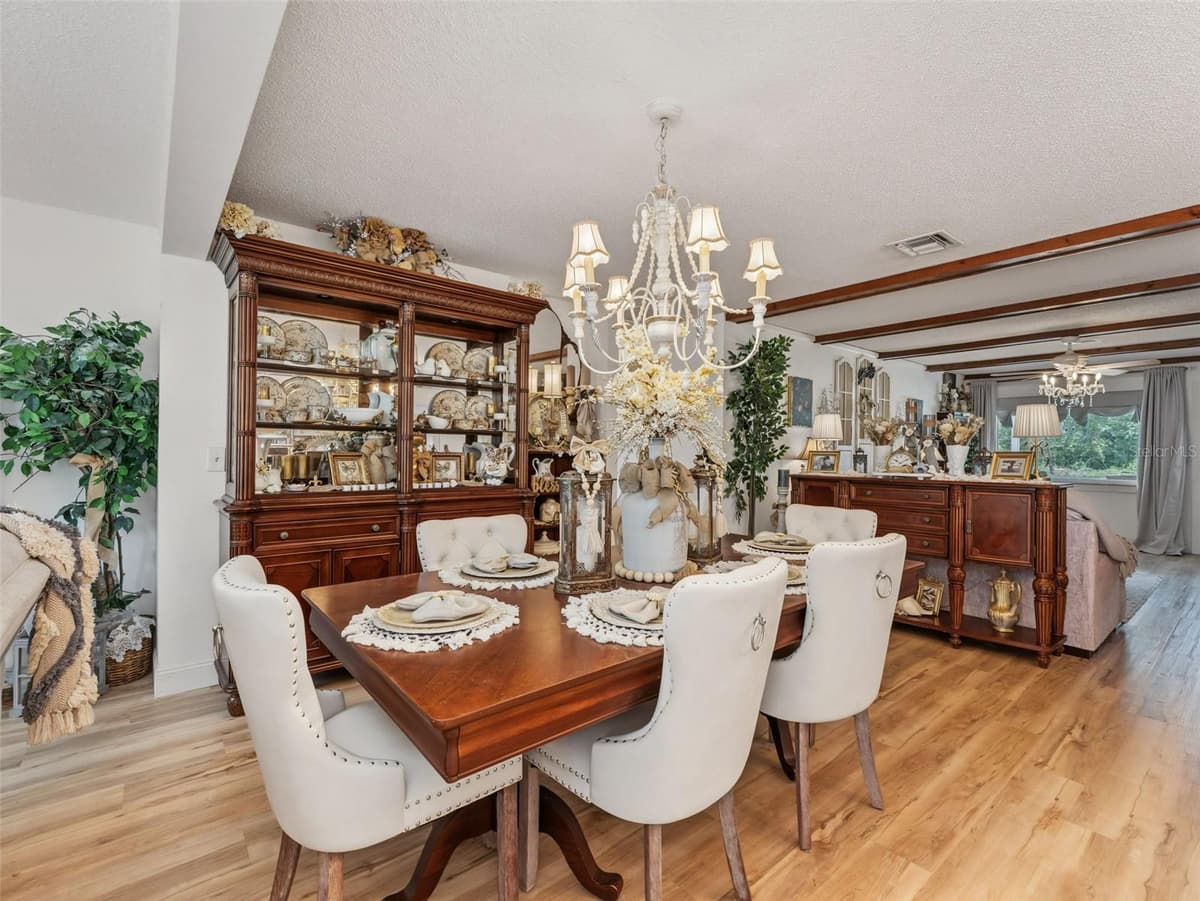 4101 GLORIA DRIVE — photo 19 of 79