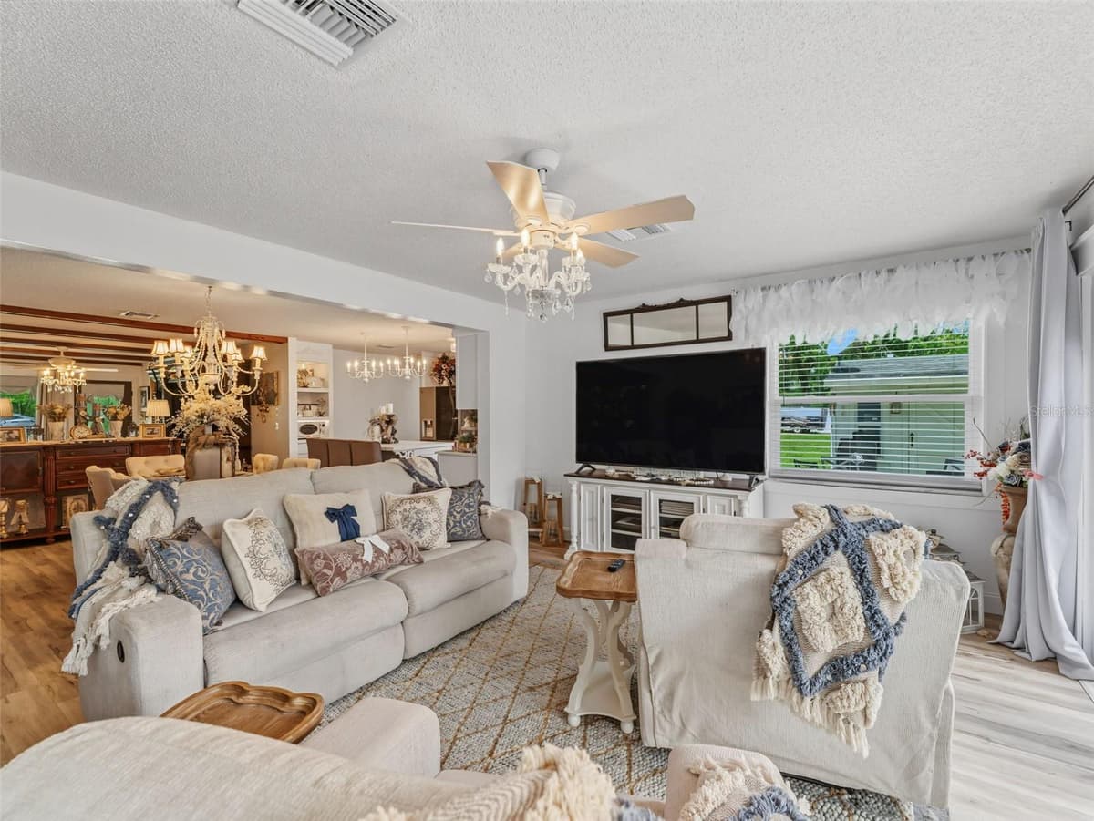 4101 GLORIA DRIVE — photo 40 of 79