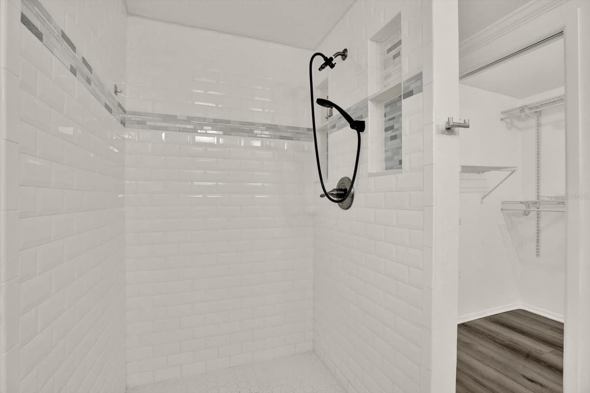 5995 BLOSSOM LAKE DRIVE — photo 14 of 20