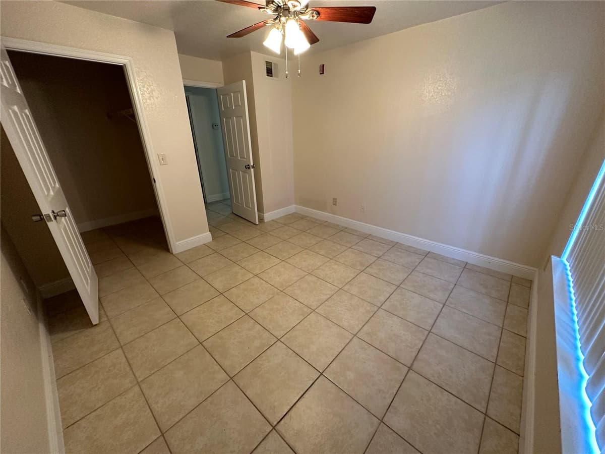 2550 ALAFAYA TRAIL — photo 13 of 21