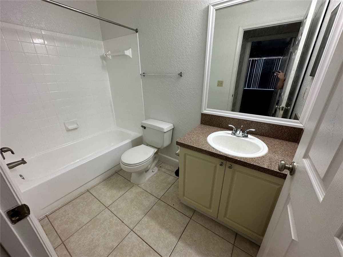 2550 ALAFAYA TRAIL — photo 14 of 21