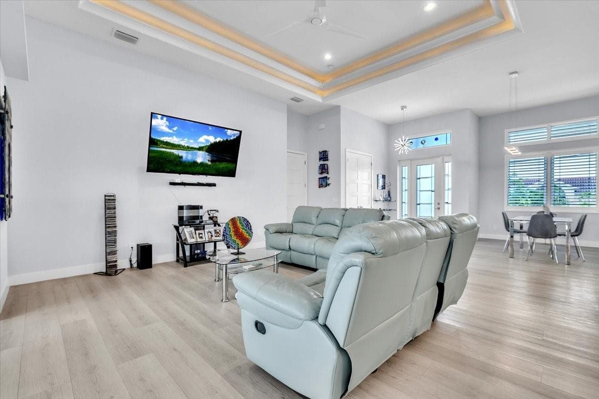 630 CORONADO DRIVE — photo 5 of 58