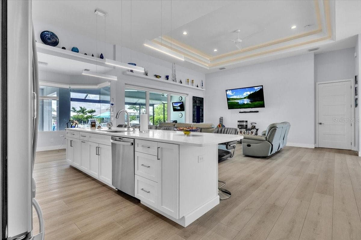 630 CORONADO DRIVE — photo 13 of 58