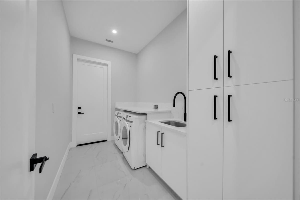 4129 FLAMINGO BOULEVARD — photo 31 of 49