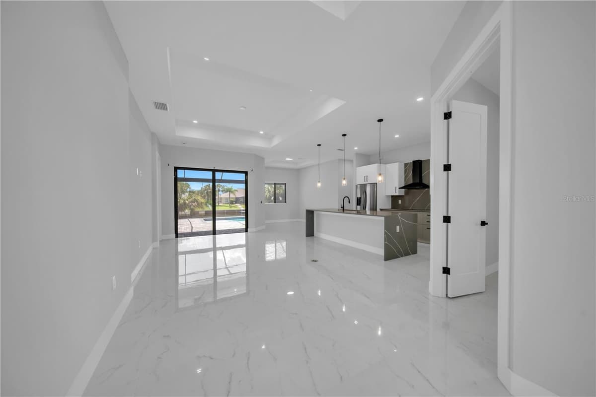 4129 FLAMINGO BOULEVARD — photo 14 of 49