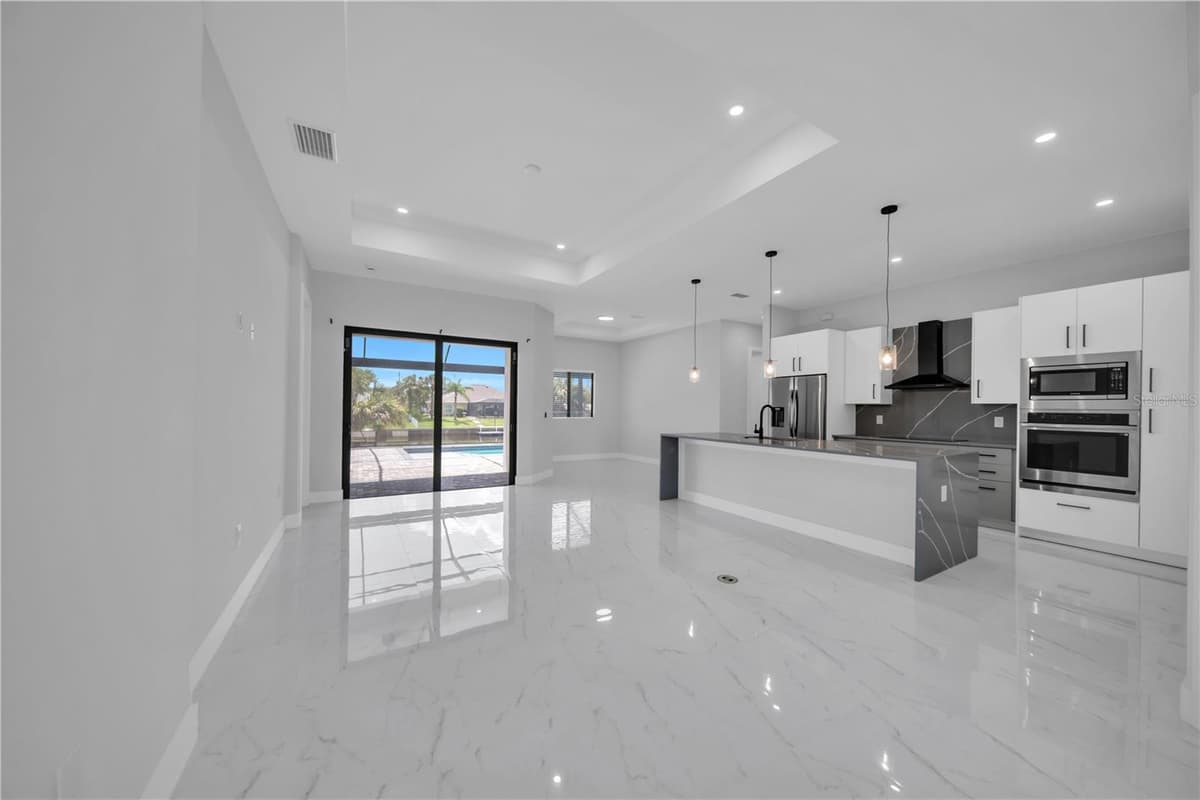 4129 FLAMINGO BOULEVARD — photo 12 of 49