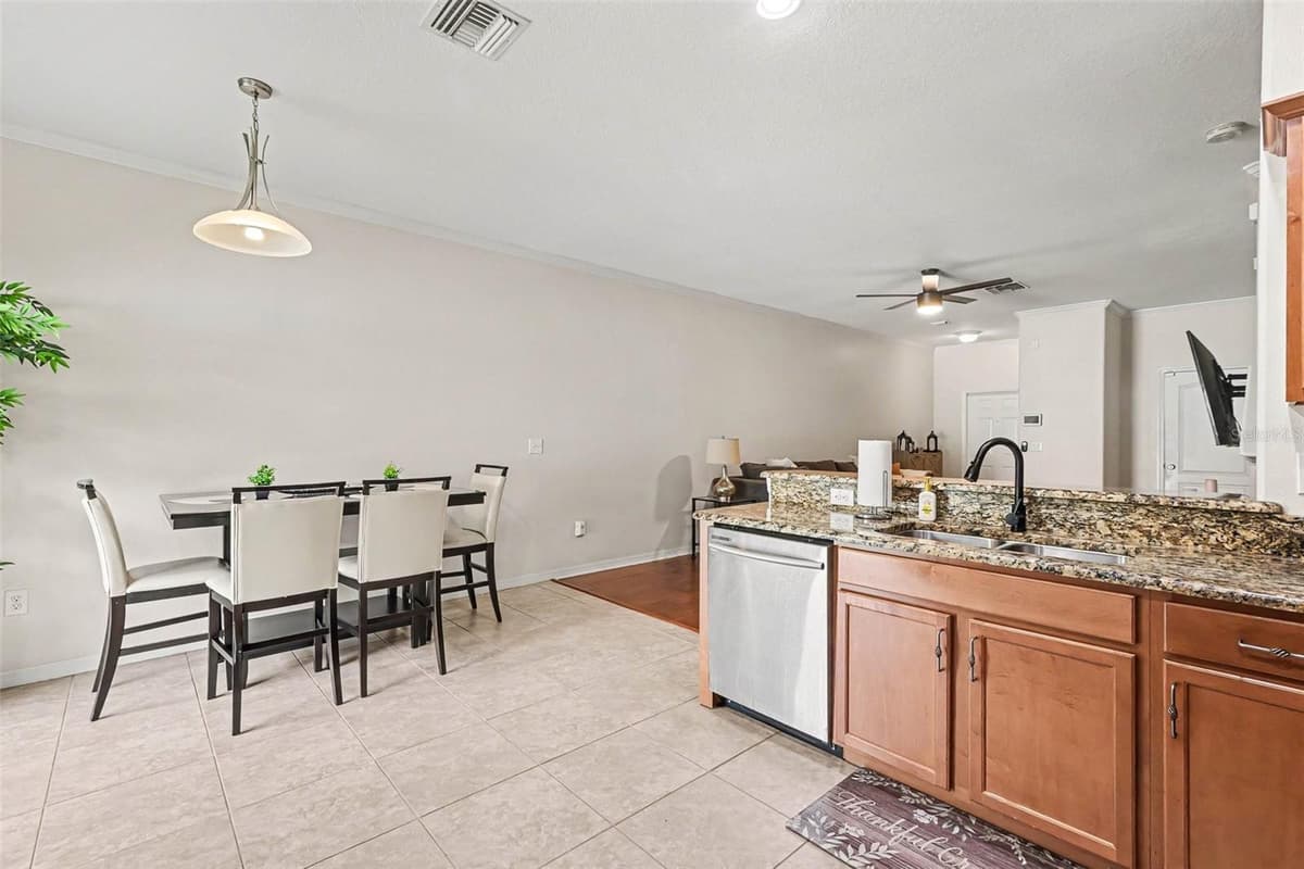 2711 ISABELLA VALLEY COURT — photo 8 of 26