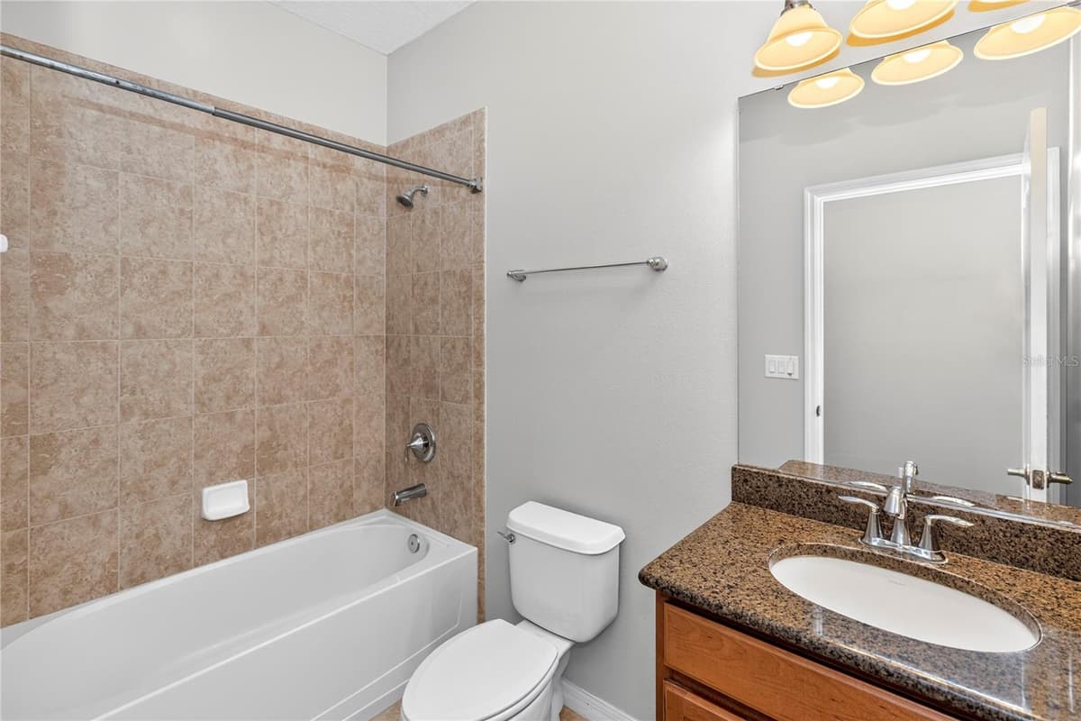14249 QUEENSIDE STREET — photo 15 of 24