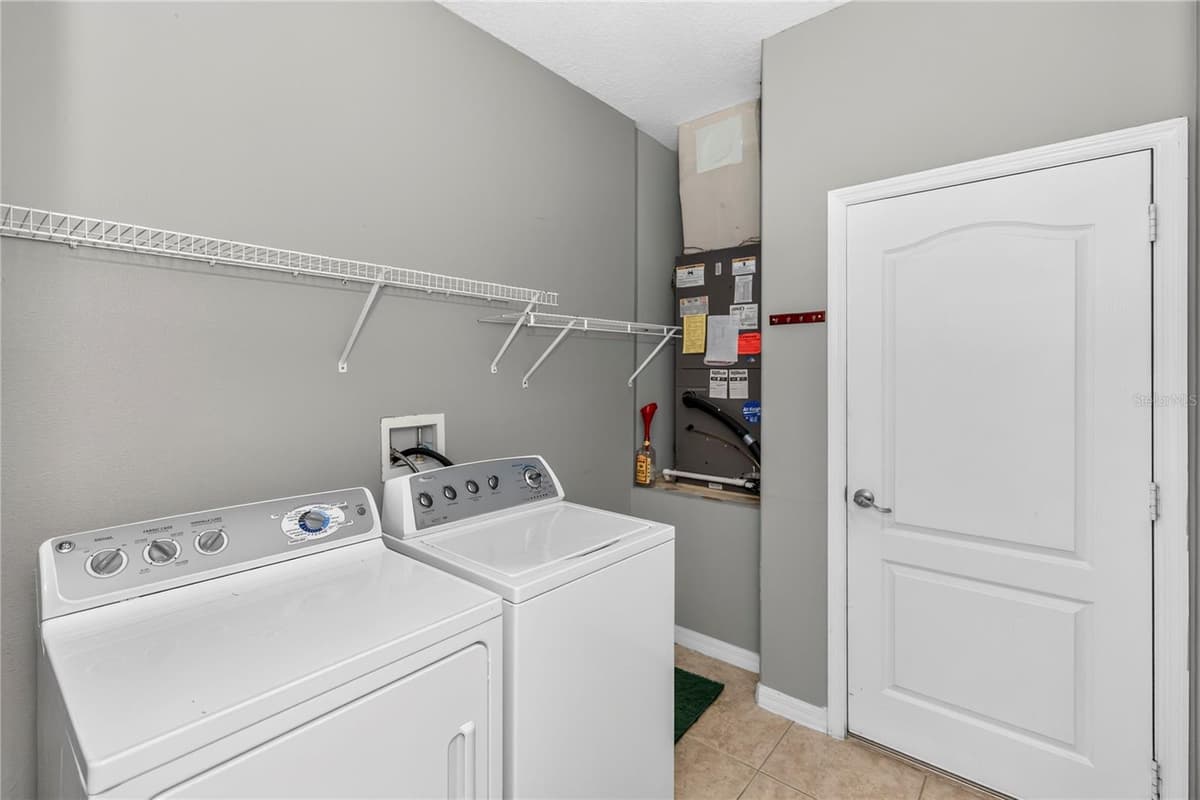 14249 QUEENSIDE STREET — photo 21 of 24