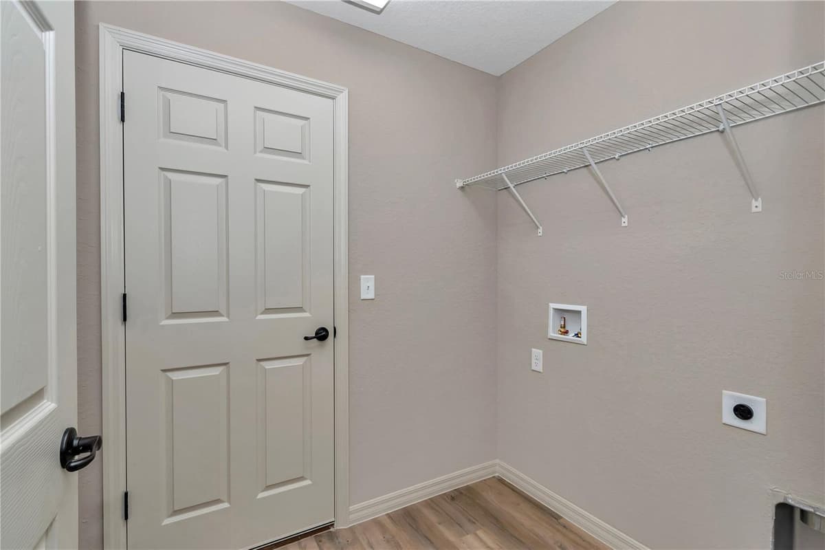 4755 WISTERIA COURT — photo 13 of 31