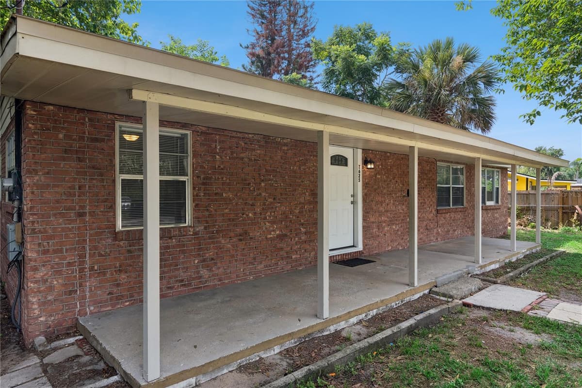 3625 COCHRAN STREET — photo 5 of 39