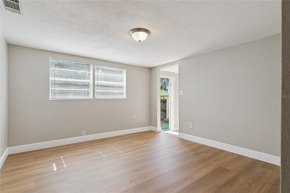 3625 COCHRAN STREET — photo 29 of 39