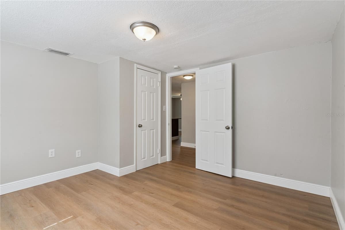 3625 COCHRAN STREET — photo 28 of 39