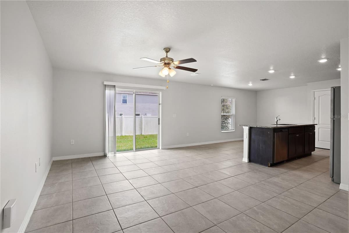 216 FIG COURT — photo 11 of 35