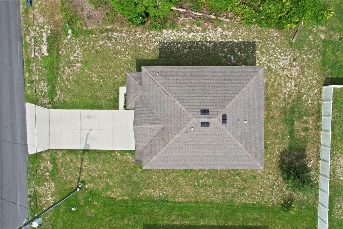 216 FIG COURT — photo 8 of 35
