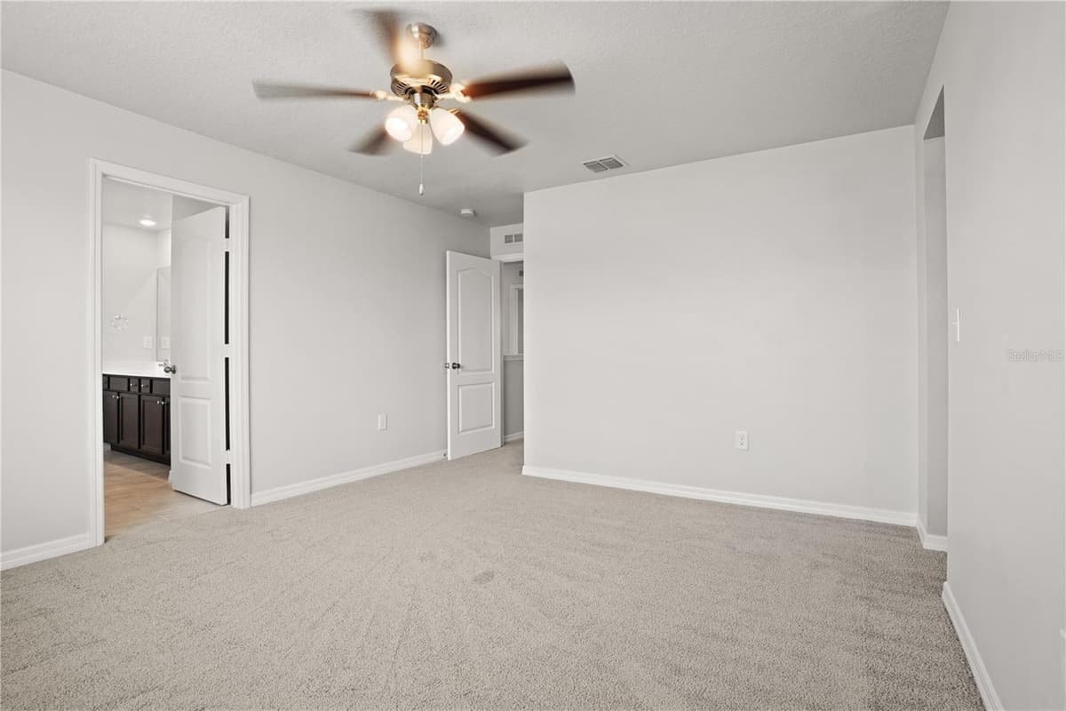 216 FIG COURT — photo 23 of 35