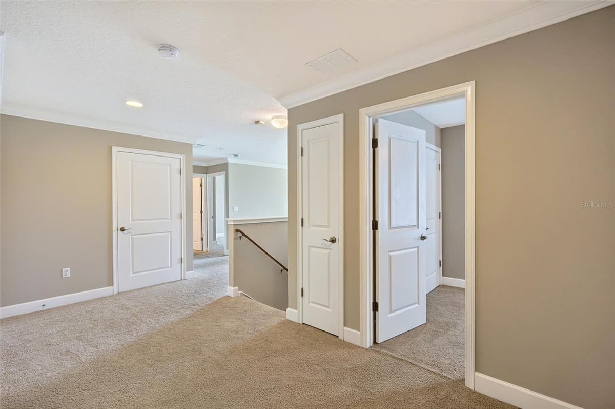 6934 VINTAGE LANE — photo 37 of 77