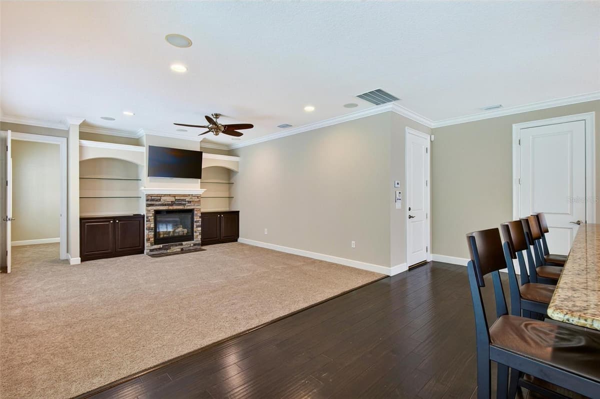 6934 VINTAGE LANE — photo 16 of 77