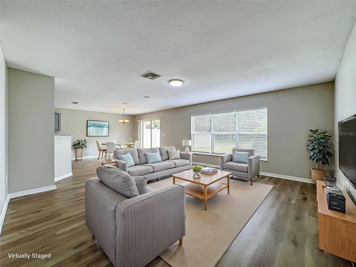 6320 MAGNOLIA TRAILS LANE — photo 3 of 26