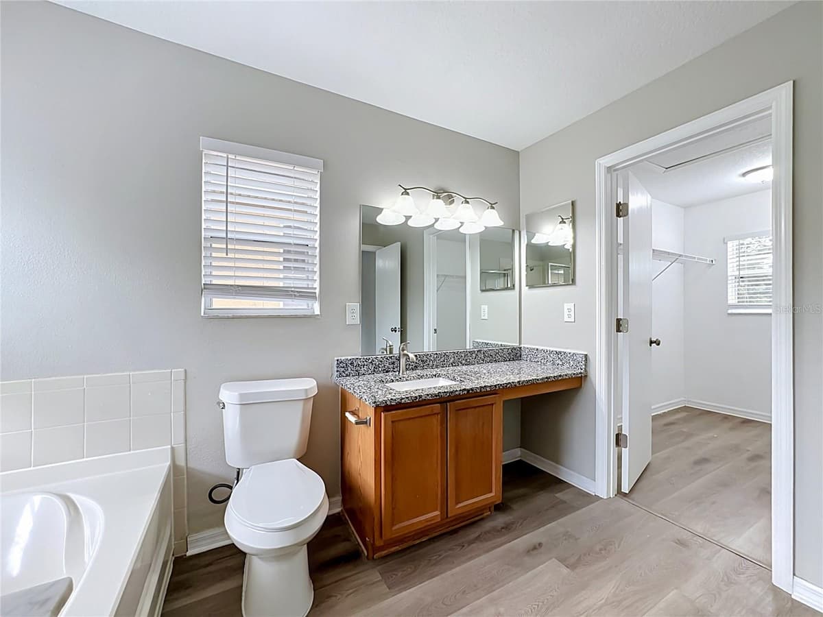 6320 MAGNOLIA TRAILS LANE — photo 14 of 26