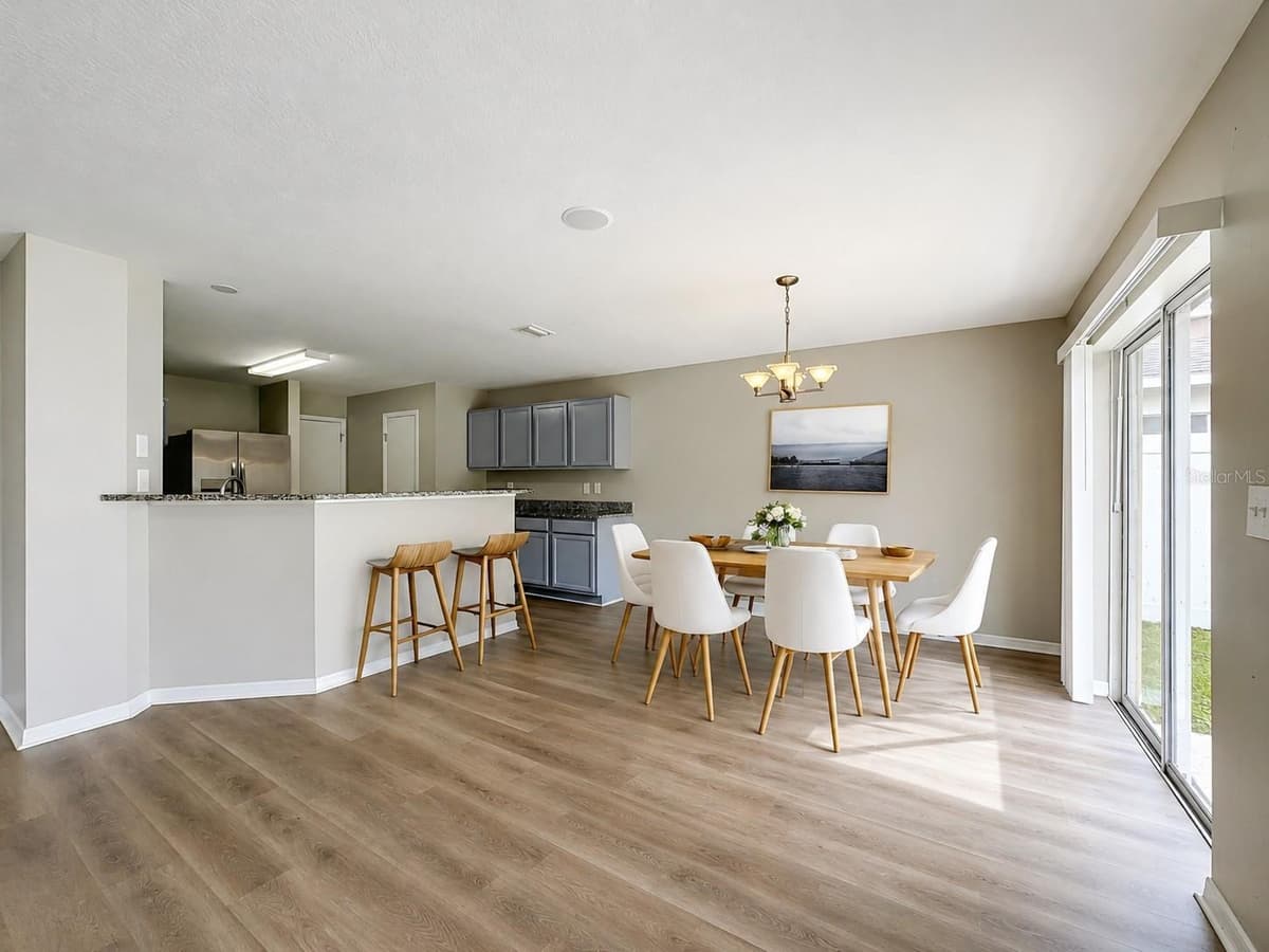 6320 MAGNOLIA TRAILS LANE — photo 4 of 26
