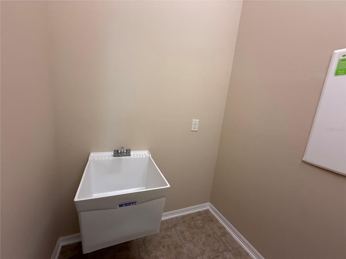 10856 BREAKING ROCKS DRIVE — photo 21 of 47