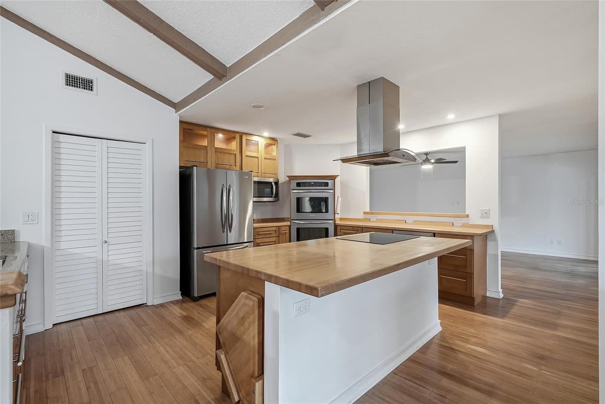 16403 BONNEVILLE DRIVE — photo 14 of 59