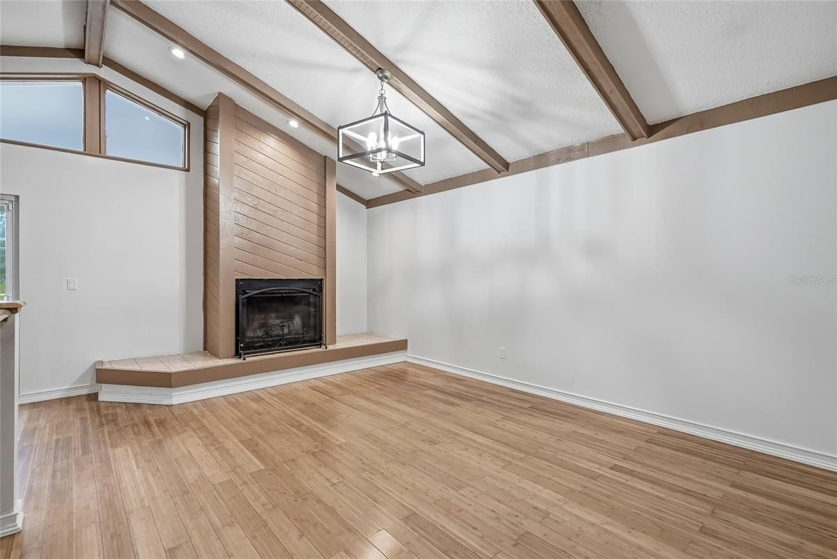 16403 BONNEVILLE DRIVE — photo 9 of 59