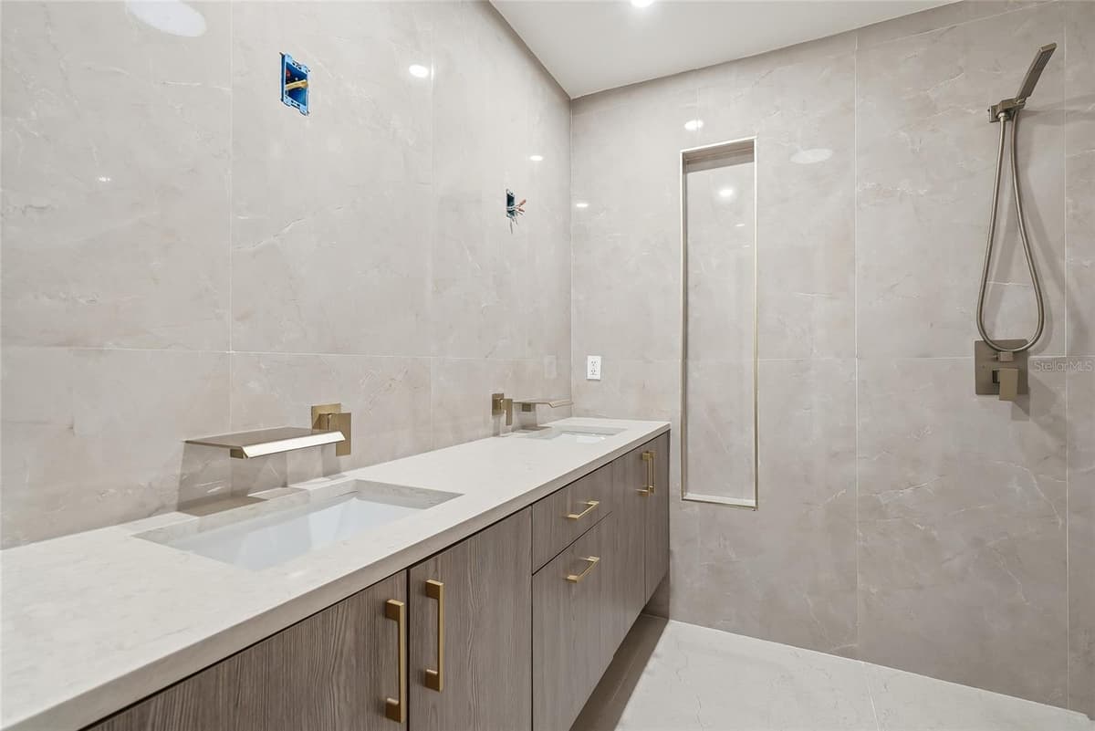 16403 BONNEVILLE DRIVE — photo 31 of 59