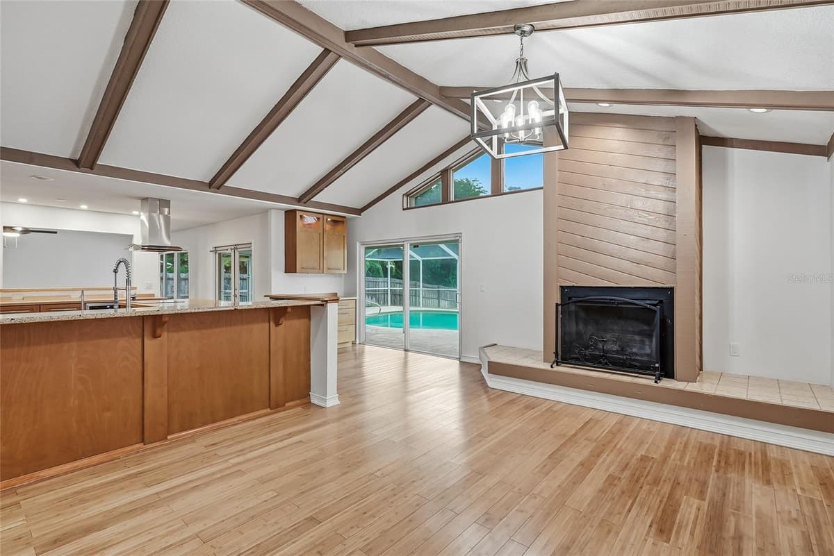 16403 BONNEVILLE DRIVE — photo 10 of 59
