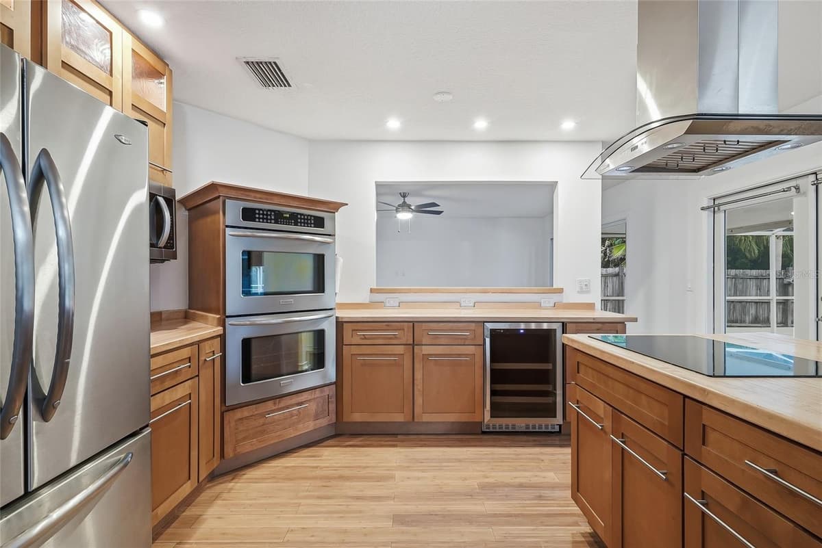 16403 BONNEVILLE DRIVE — photo 17 of 59