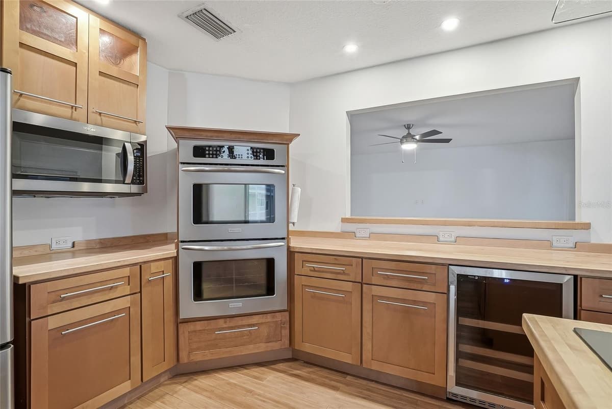 16403 BONNEVILLE DRIVE — photo 18 of 59