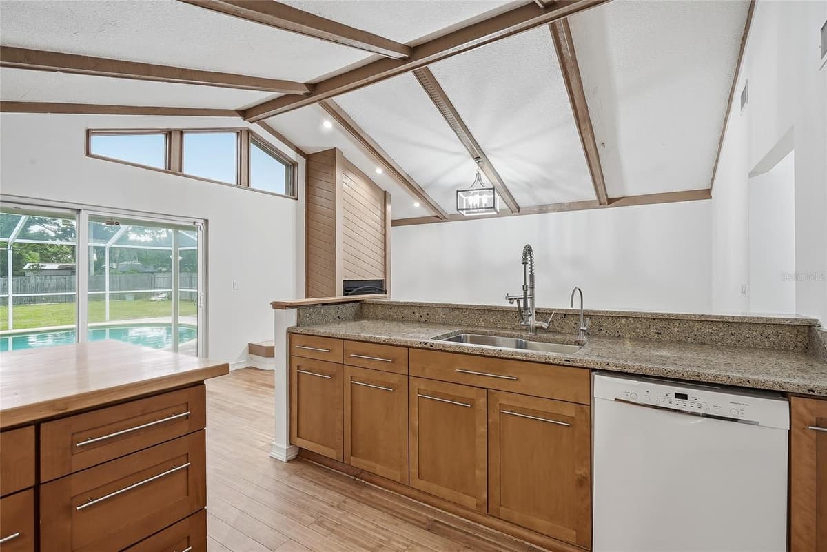 16403 BONNEVILLE DRIVE — photo 23 of 59