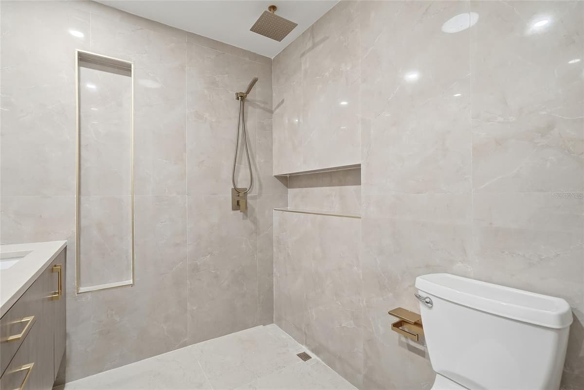 16403 BONNEVILLE DRIVE — photo 32 of 59