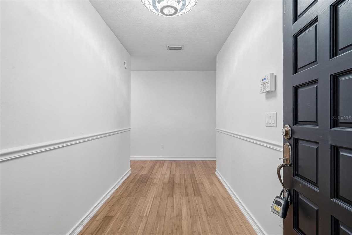 16403 BONNEVILLE DRIVE — photo 7 of 59