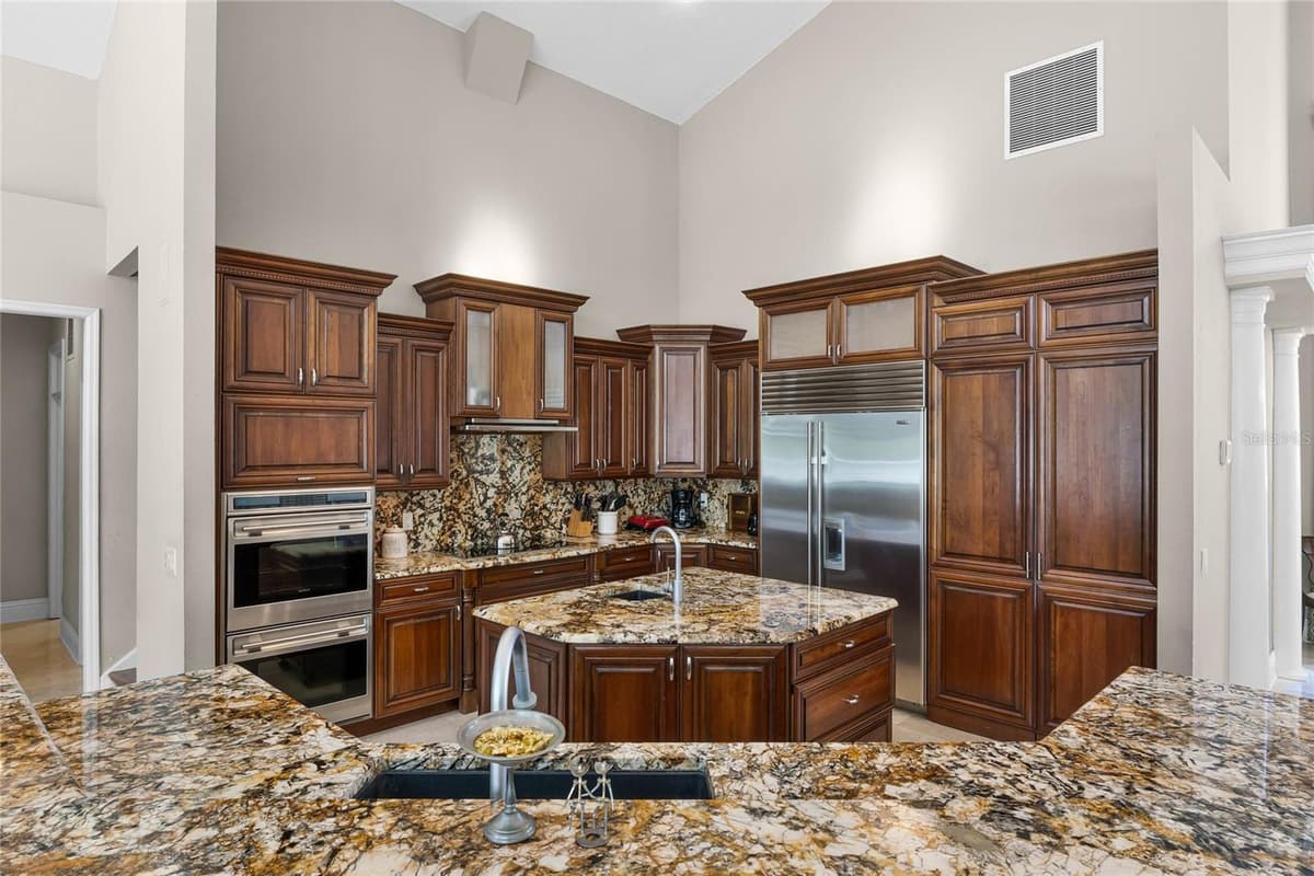 2031 WILLOW LAUREN LANE — photo 16 of 70