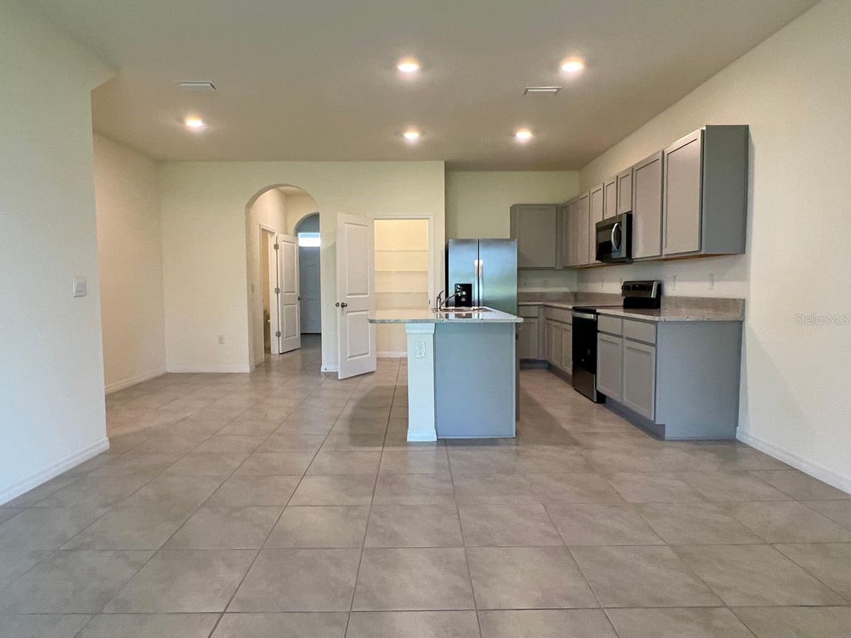 5330 DRAGONFLY DRIVE — photo 5 of 28