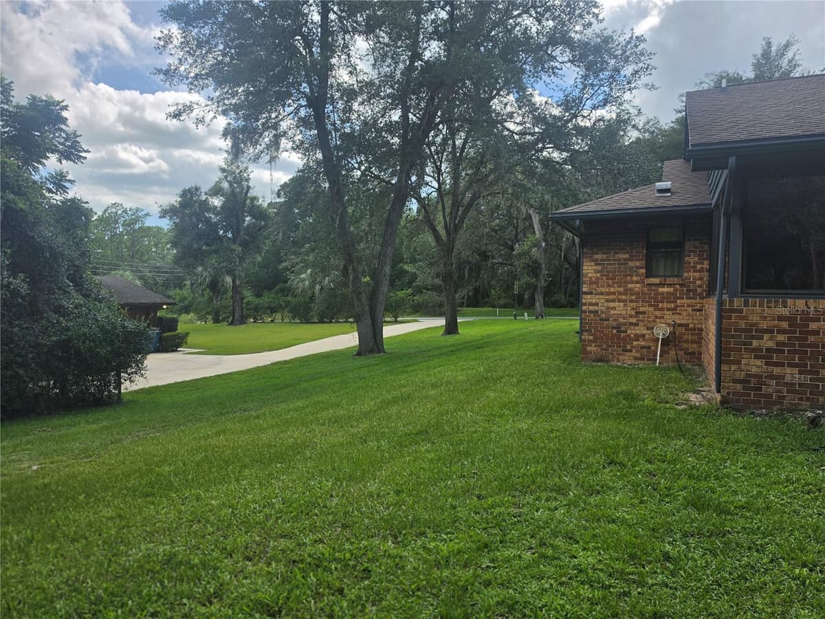 2417 OAK PARK DRIVE — photo 8 of 39