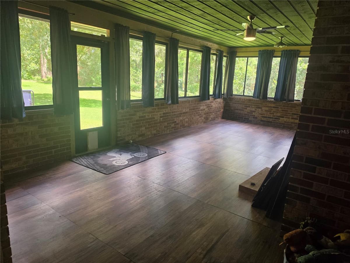 2417 OAK PARK DRIVE — photo 33 of 39