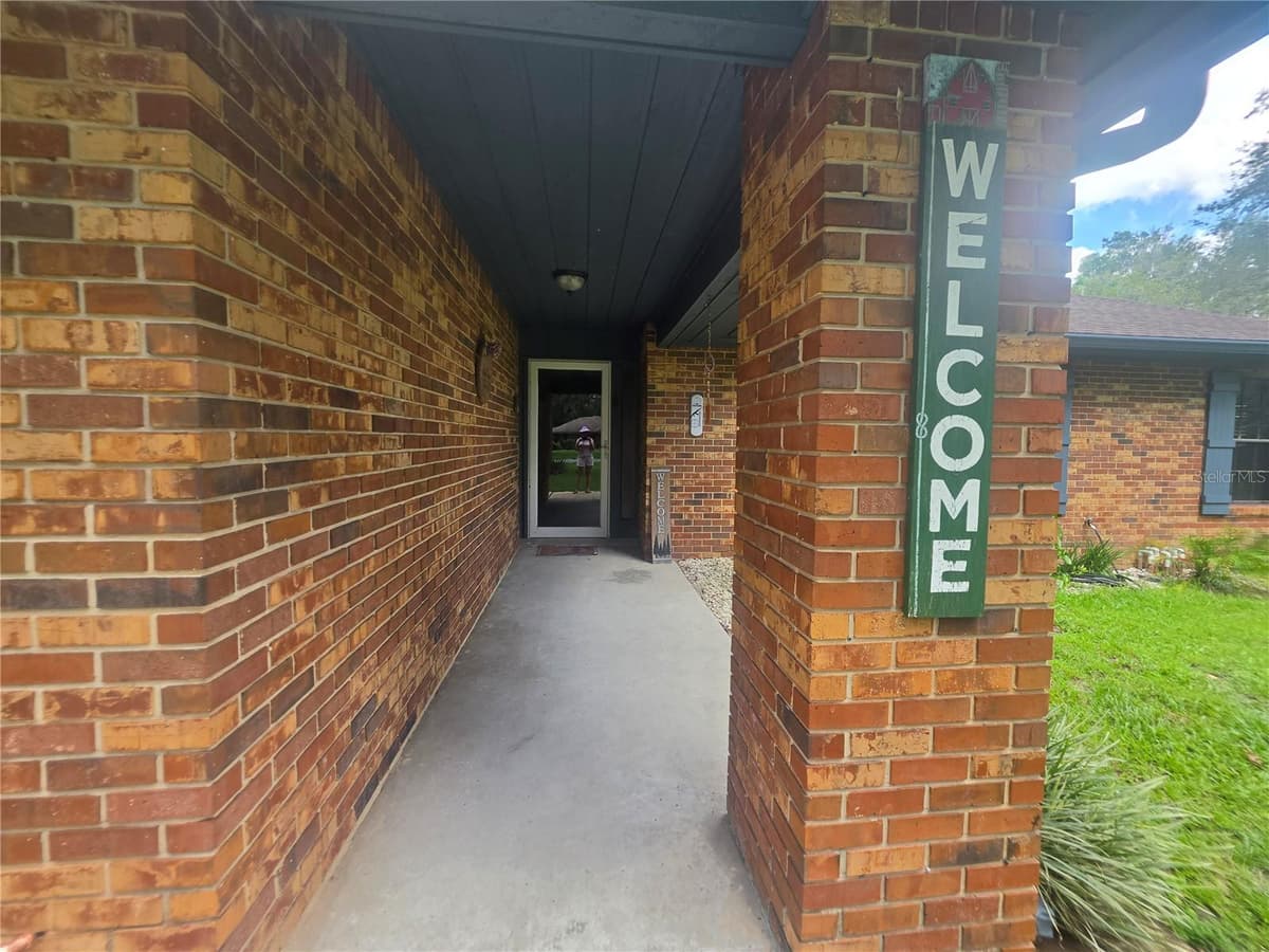 2417 OAK PARK DRIVE — photo 11 of 39
