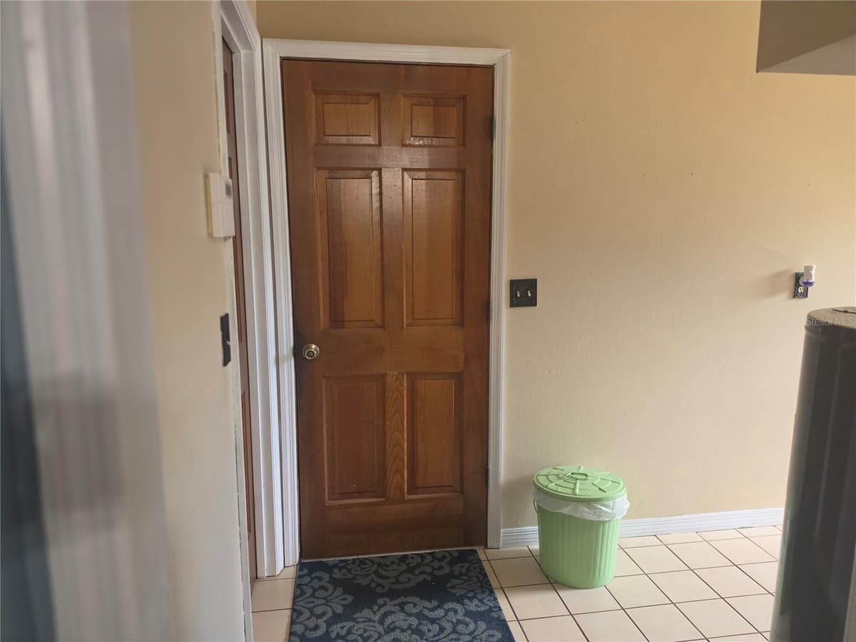 2417 OAK PARK DRIVE — photo 17 of 39