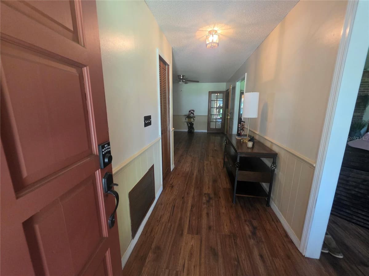 2417 OAK PARK DRIVE — photo 12 of 39