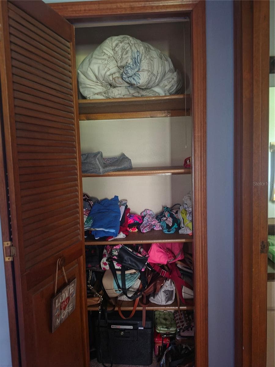 2417 OAK PARK DRIVE — photo 32 of 39
